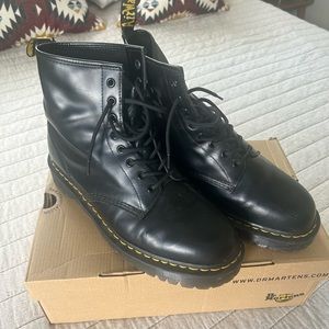 Like new Dr. Martens 1460 Bex Smooth Black